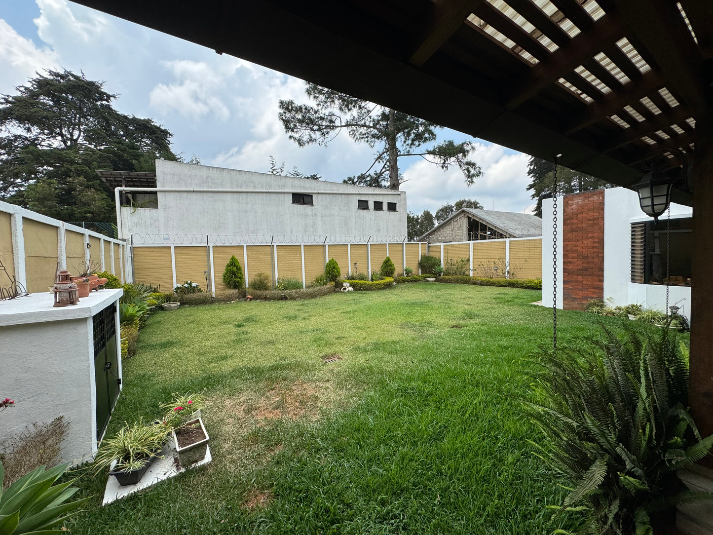 VENTA  - Casa en Carretera a El Salvador